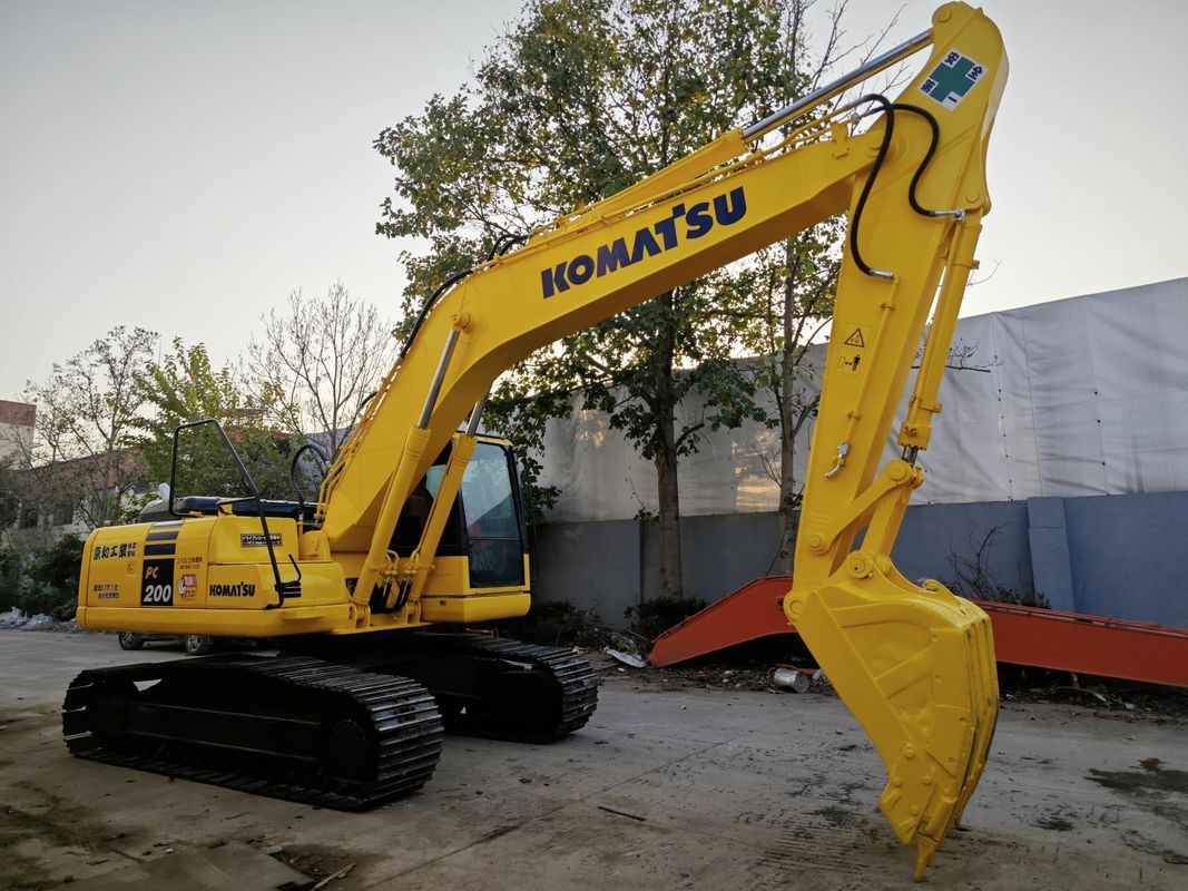 Verkaufen Sie Gebrauchtkomatsu PC220-8 Bagger mit Original-Hydraulikventil und 1,0-1,5 Eimer