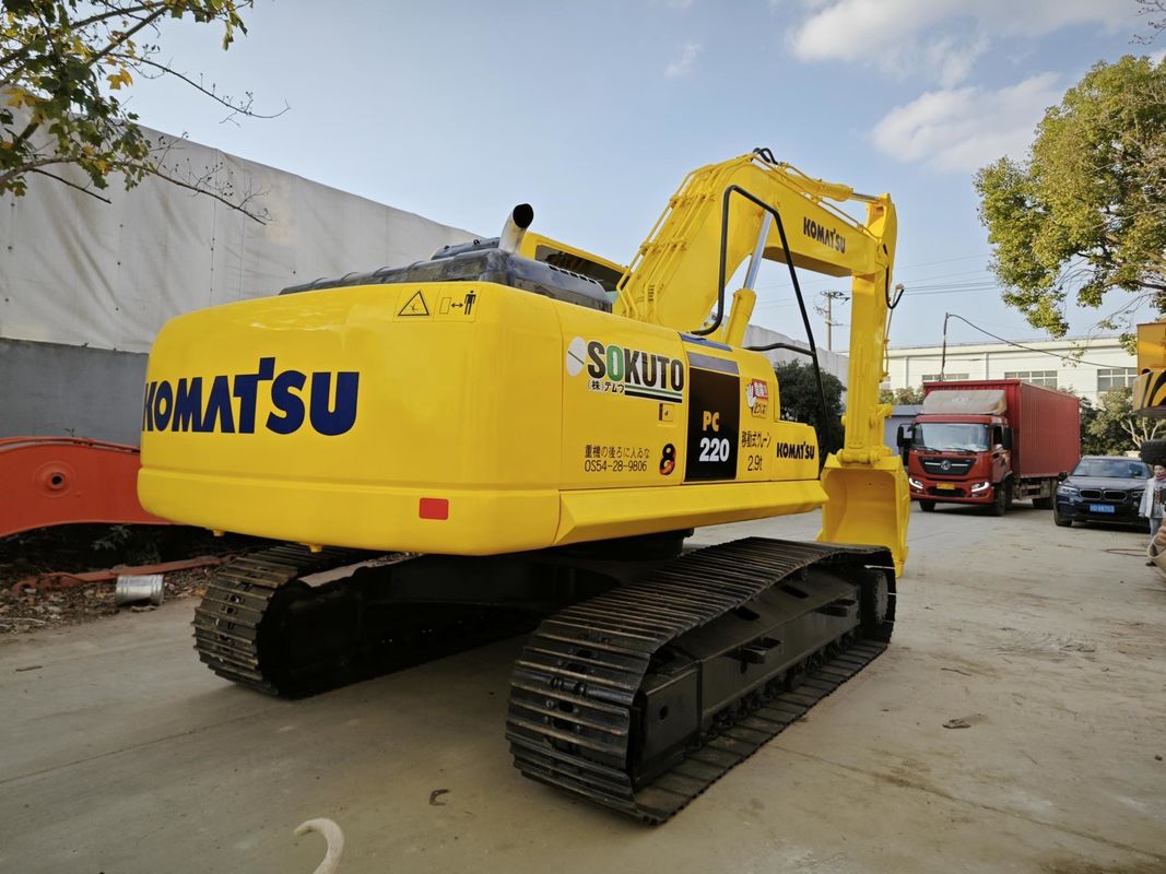 Komatsu PC240 Bagger mit anderen hydraulischen Ventilen