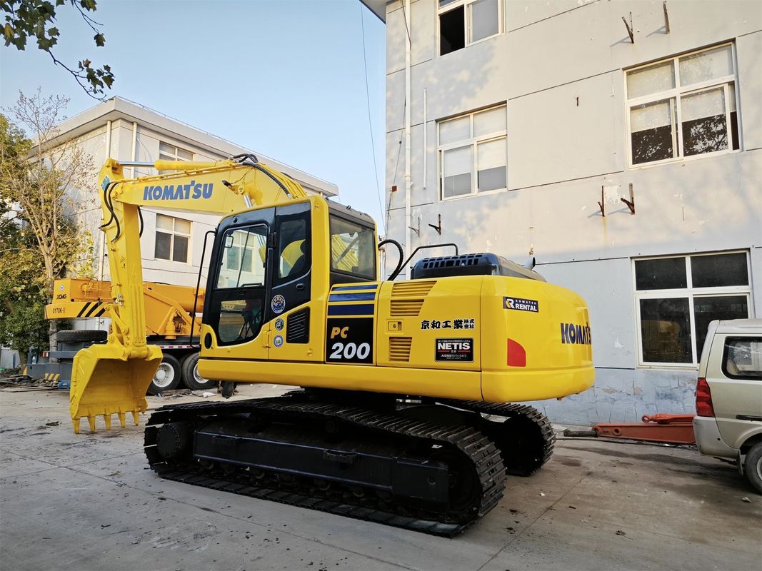 Komatsu PC240 Bagger mit anderen hydraulischen Ventilen
