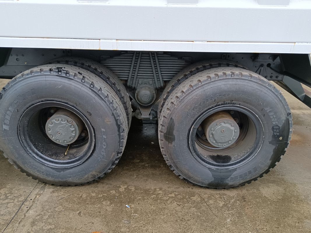 Gebrauchtes Sinotruk Howo 6*4 Kipper-Lkw mit WEICHAI-Motor und guter Ladungstankschicht