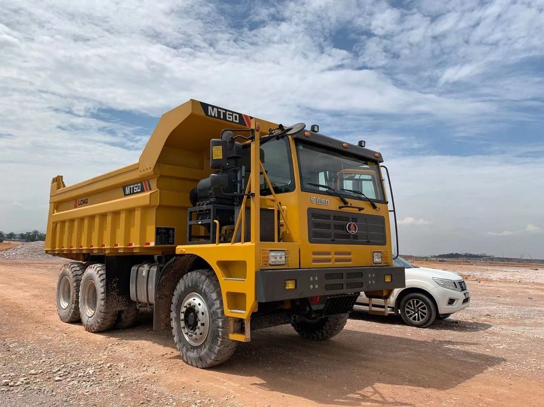 2 Rückwärtsverschiebung MT60 MT86 MT106 Bergbaufahrzeug 6X4 60-70 Tonnen Nutzlast Off-Road Tipper Truck