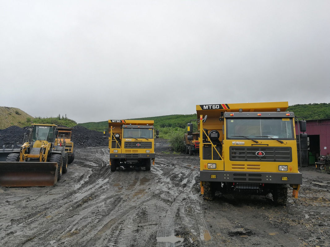 2 Rückwärtsverschiebung MT60 MT86 MT106 Bergbaufahrzeug 6X4 60-70 Tonnen Nutzlast Off-Road Tipper Truck