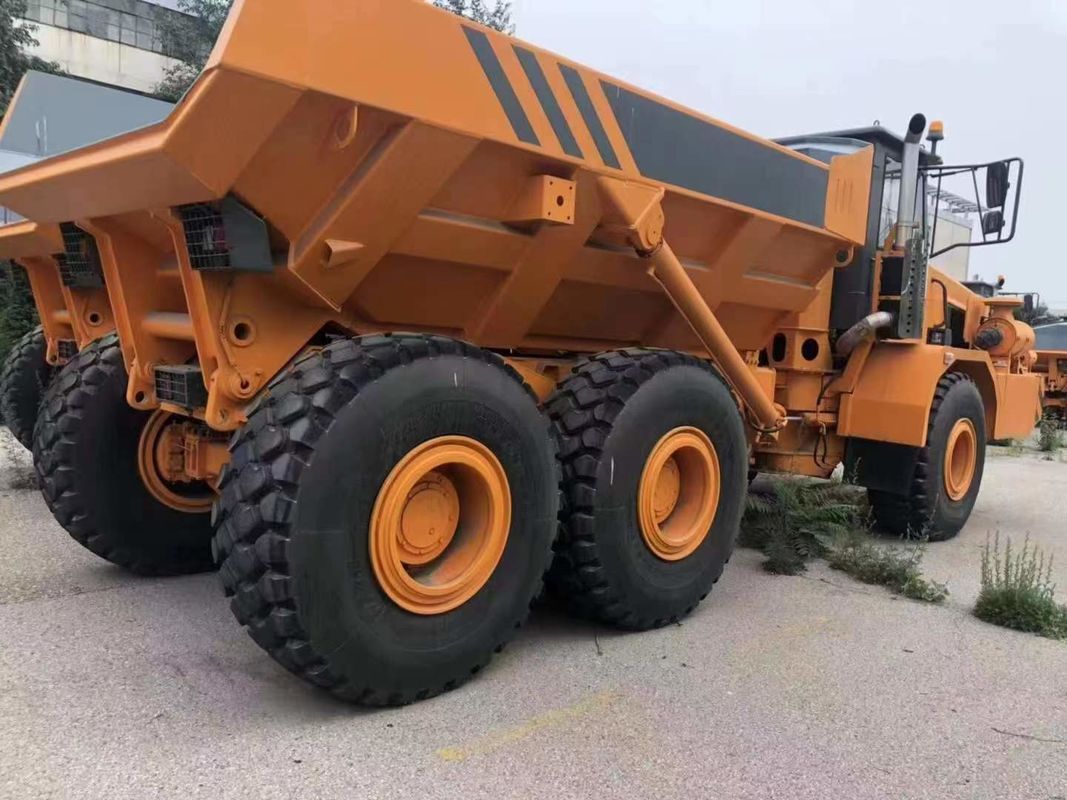 Euro 2 Emissionsstandard 60 Tonnen 6X6 Allradantrieb Gelenk-Dump Truck für den Bergbau