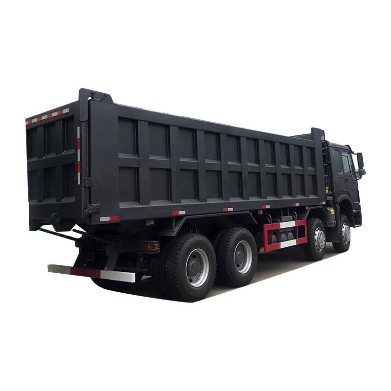 Sinotruck 8*4 371 PS Dump Truck Fracht Tank Länge 5,3-6,2 M Multimedia-System inklusive