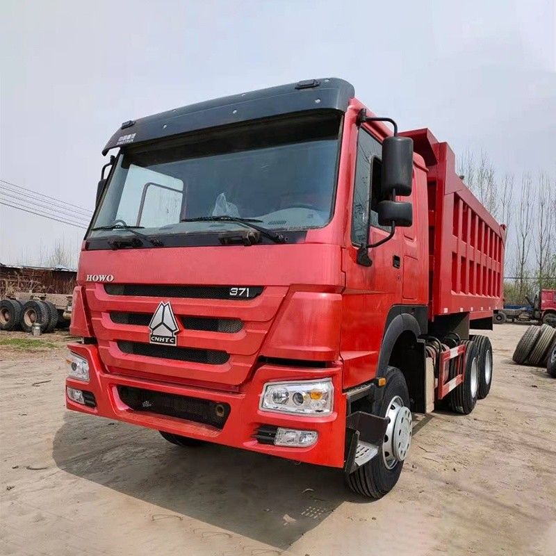 Hergestellt von Sinotruk Howo 6x4 Dump Truck mit 2 Rückwärts Schichtnummern und 350Ltr Tank