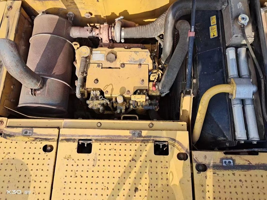 Gebrauchtes Baggerzeugnis Cat 320D2 mit 410 L Tank und 20 Tonnen Tonnage in gutem Zustand