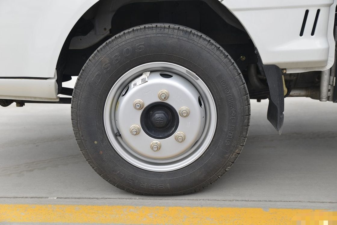 Gebrauchtes Dongfeng W17 102 PS Linkssteuerung 2 Sitzplätze 2 Airbags Einzelreihe 4*2 Leicht-Dump Truck