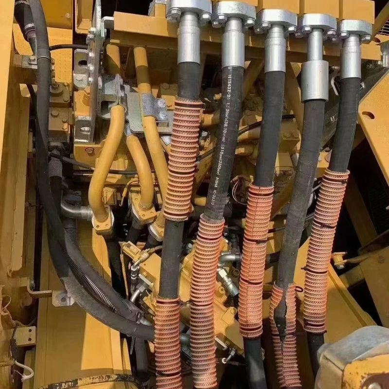 Erschwinglicher Gebraucht-Katzenbagger 390D mit 90250 KG Gewicht und 0,45m3 Eimer-Kapazität
