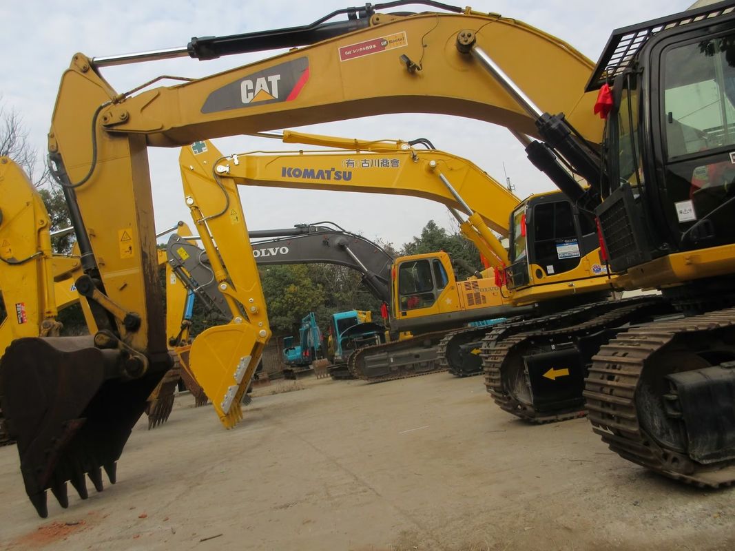 CAT 336D Bagger mit Kawasaki-Hydraulikventil und 4001-6000 Arbeitsstunden in Shanghai