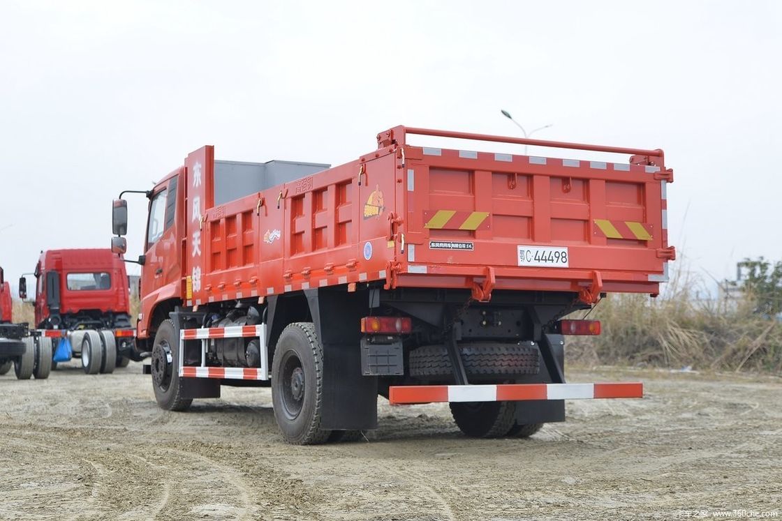 240 PS Dongfeng Dump Truck 4x2 Linksfahrer 2 Passagiere perfekt für den Bau