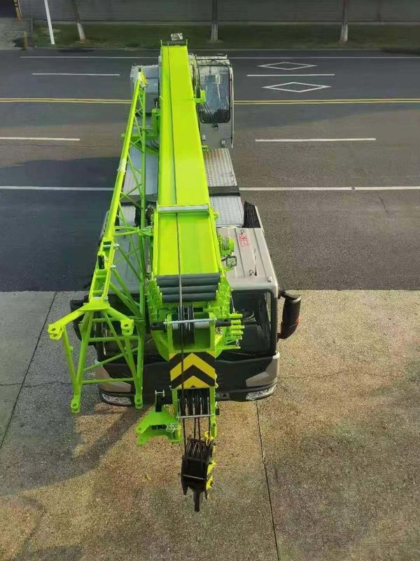 25 Tonnen mobiler Kran Zoomlion Lkw-Kran in gutem Zustand mit 2001-4000 Arbeitsstunden