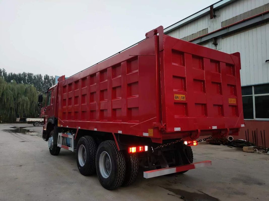 HOWO 6x4 371 PS 30 Tonnen Red Tipper Truck Dump Truck mit WEICHAI Motor und 3 Passagiere