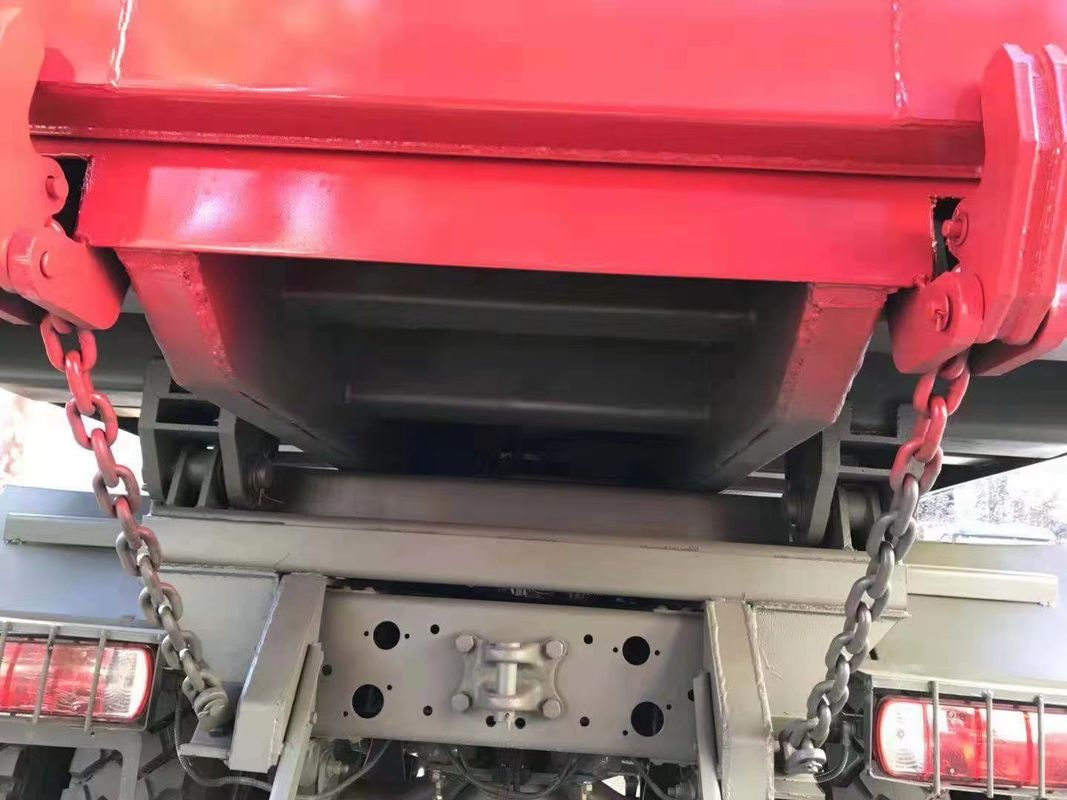 HOWO 6x4 371 PS 30 Tonnen Red Tipper Truck Dump Truck mit WEICHAI Motor und 3 Passagiere