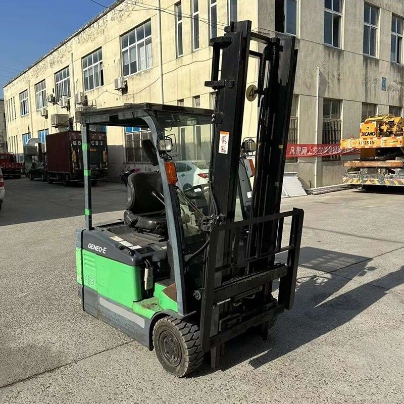 Elektro-Forklift mit Vierradantrieb, 1,8 t, 3 t und 5 t, mit Dieselmotor