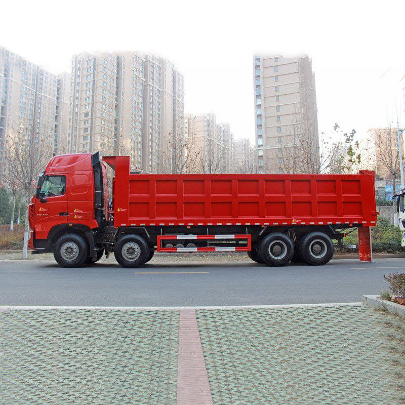 HOWO Sinotruck 8*4 Antriebs-Dump-Truck für Maschinenbau-Transport Manuelle Klimaanlage