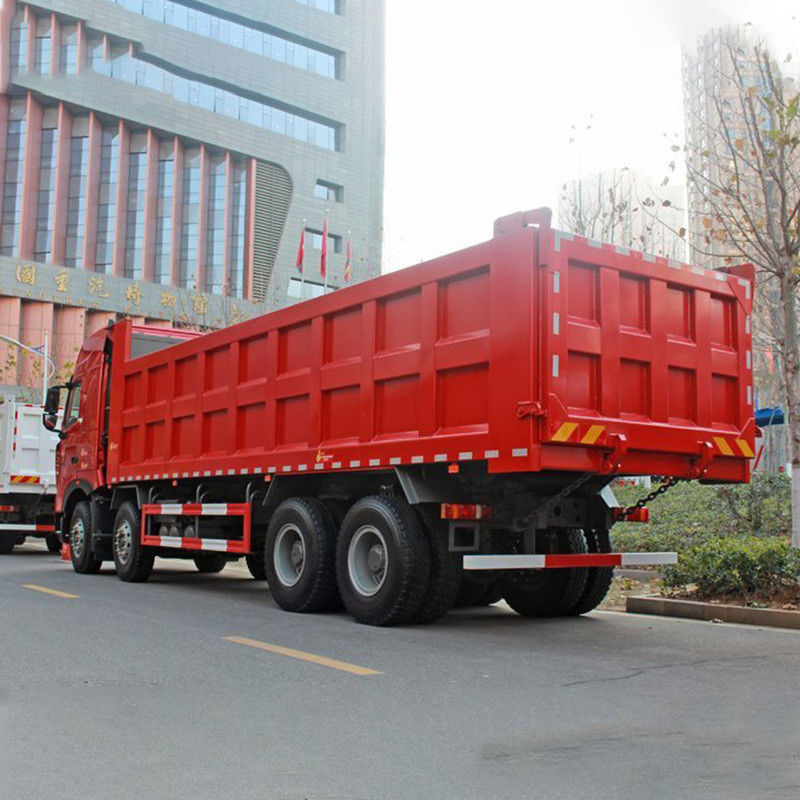 HOWO Sinotruck 8*4 Antriebs-Dump-Truck für Maschinenbau-Transport Manuelle Klimaanlage