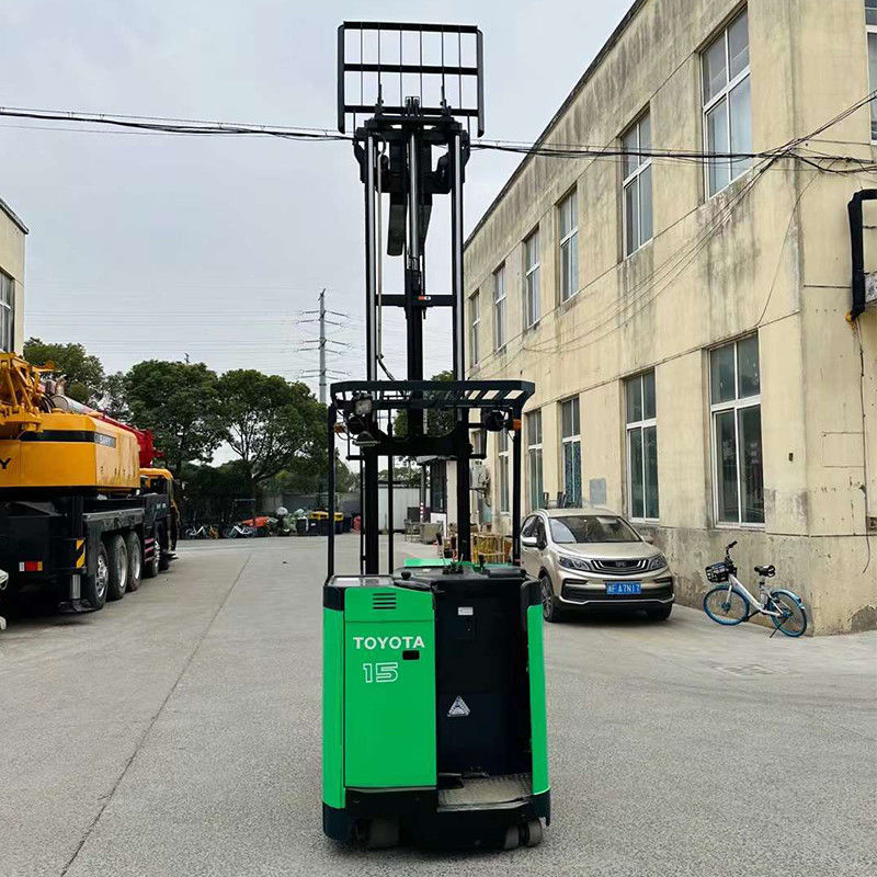 Mini Montacargas Electrico Telehandler 1,5 Tonnen elektrischer Gabelstapler mit 150 m Gabelbreite