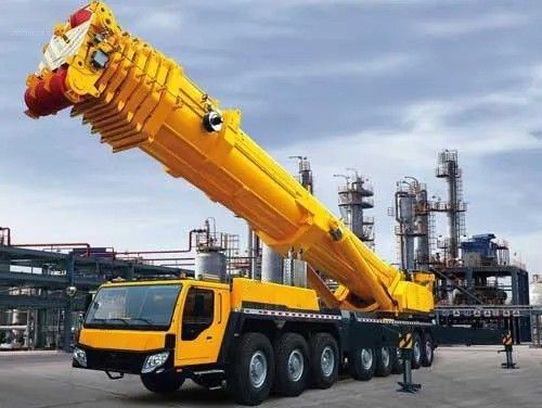 24 m Min. Drehdurchmesser QAY160 160 Tonnen Gebrauchtes mobiles Hydraulikfahrzeug-Kran für Nutzen