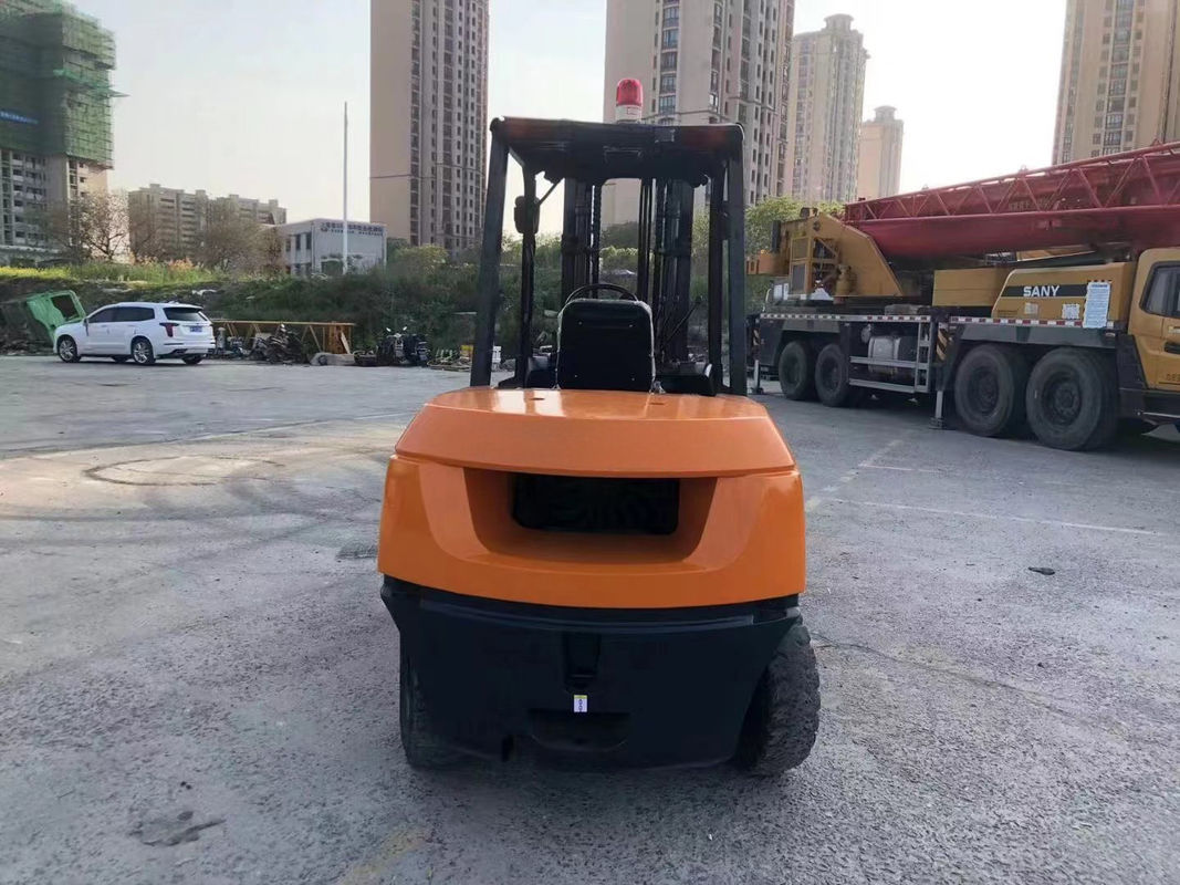 10 Tonnen schwerer Diesel-Forklift mit 80/370 Batteriespannung/Kapazität und Forkbreite von 125 mm