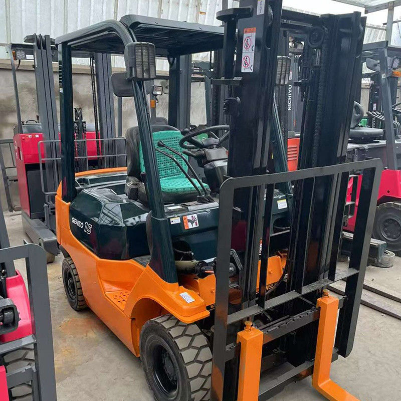 10 Tonnen schwerer Diesel-Forklift mit 80/370 Batteriespannung/Kapazität und Forkbreite von 125 mm