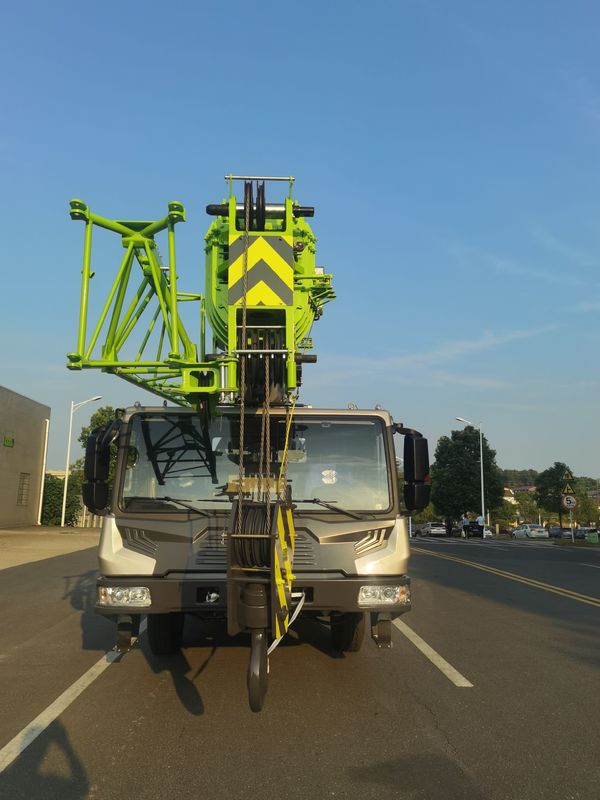 Zoomlion 20 Tonnen 25 Tonnen 50 Tonnen Lastwagen Kran perfekt für Malaysia Bauprojekte