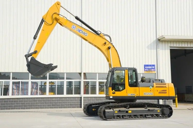 Gebrauchte Komatsu PC450-7/PC450-8 45 Tonnen Crawler Bagger mit Betriebsgewicht von 450000 kg