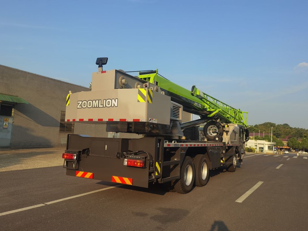 41m Kranmaschine auf Zoomlion Lkw Gebraucht Boom Lkw Kran mit 2001-4000 Arbeitsstunden
