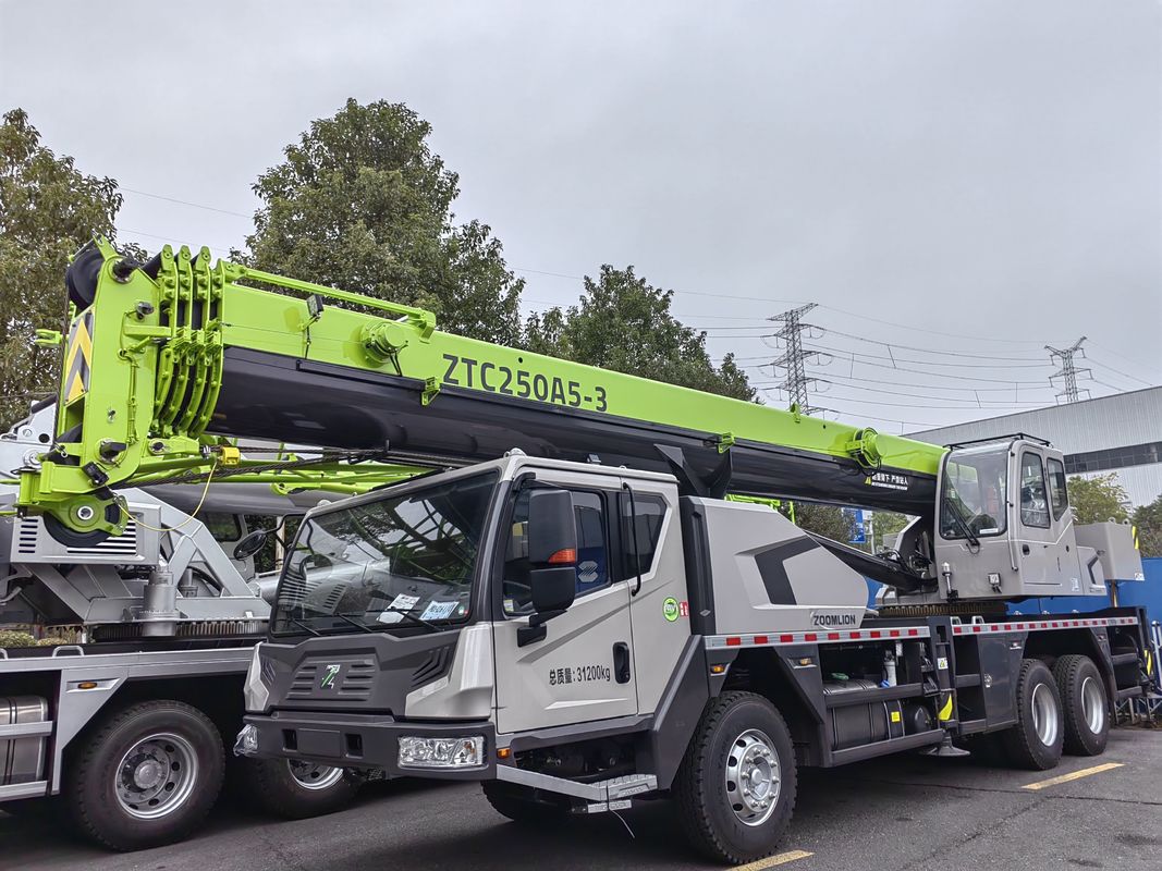 41m Kranmaschine auf Zoomlion Lkw Gebraucht Boom Lkw Kran mit 2001-4000 Arbeitsstunden