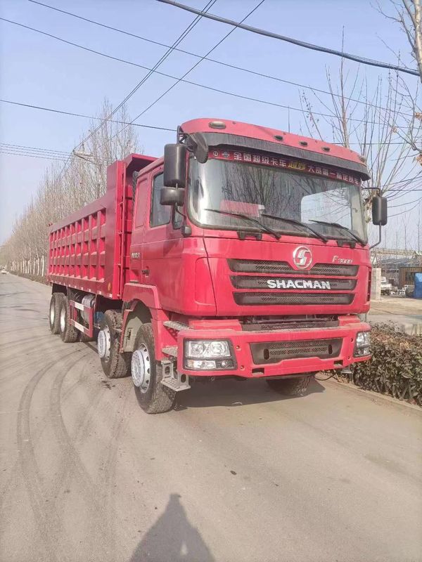 Shacman F3000 8x4 Kipper Truck mit Ladungstanke Abmessungen 7600 X 2300 X 1500 mm
