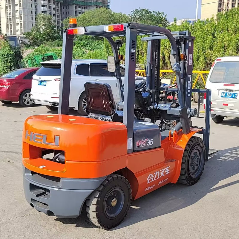 Chinesischer HELI 3,5-Tonnen-Diesel-Forklift mit flexiblem Manövriervermögen