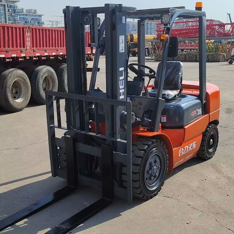 Chinesischer HELI 3,5-Tonnen-Diesel-Forklift mit flexiblem Manövriervermögen