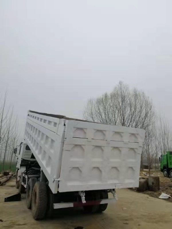 39000kg Rückhaltesgewicht Shacman F3000 8x4 Tipper Truck Dump Truck 6,2-8m Ladungstankslänge