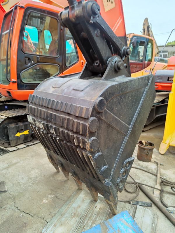 2001-4000 Arbeitszeiten Doosan DX225 Gebraucht-Crawlerbagger mit anderen hydraulischen Ventilen