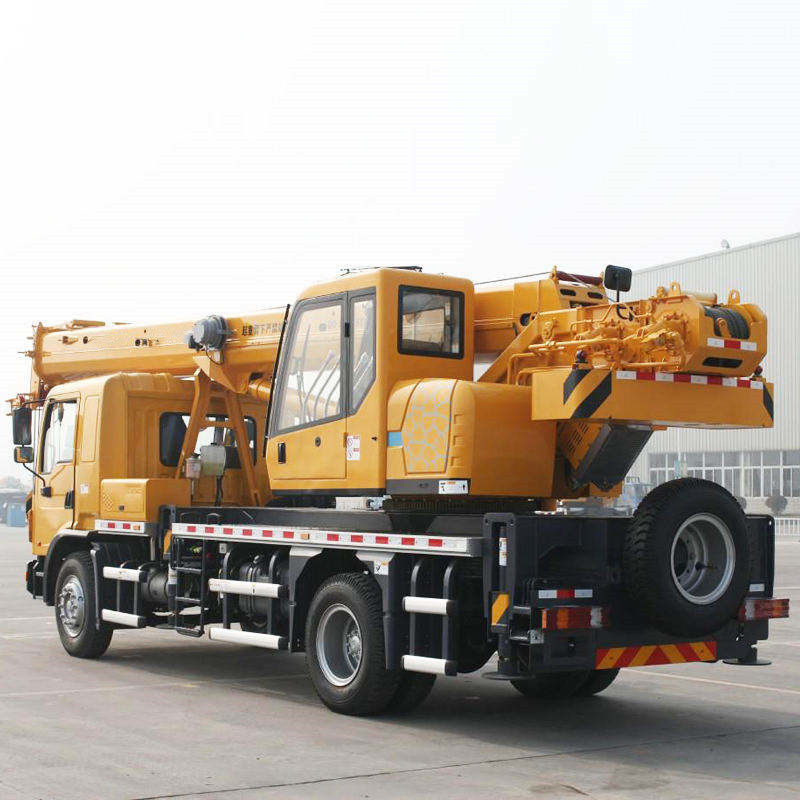 Euro 2/3/4/5 Emissionsstandard 12-Tonnen-Lkw-Kran mit Gitterbaum auf den Philippinen