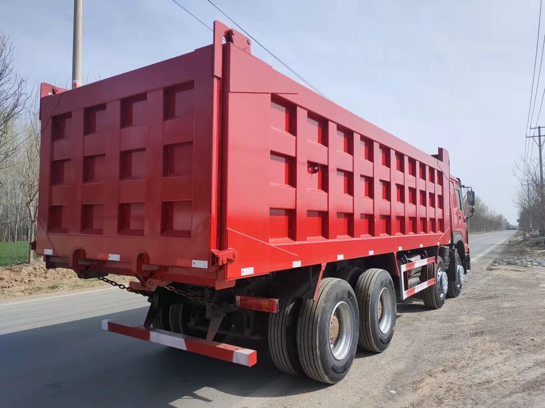 Handwerk Fenster SINO LKW 12 Räder LHD 50tons Gebraucht 8x4 Gebraucht HOWO Tipper Dump Truck