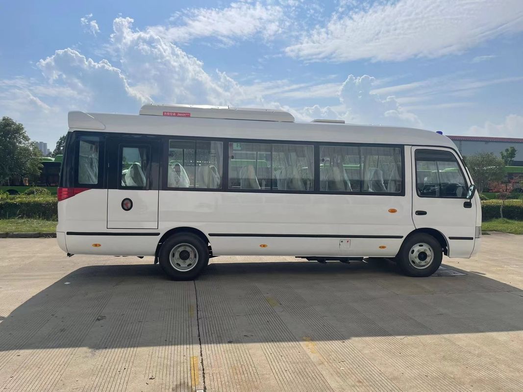Reifenmodell 295/80R22.5 Gebrauchtfahrzeug 30 Sitzplätze RHD Dieselfahrzeug Bus Toyo Ta Busse