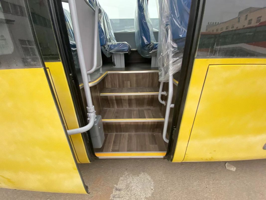 70 Sitzplätze LHD Luxus Bus Bus gebraucht Yutong Bus in gutem Zustand Diesel Kraftstoff Typ