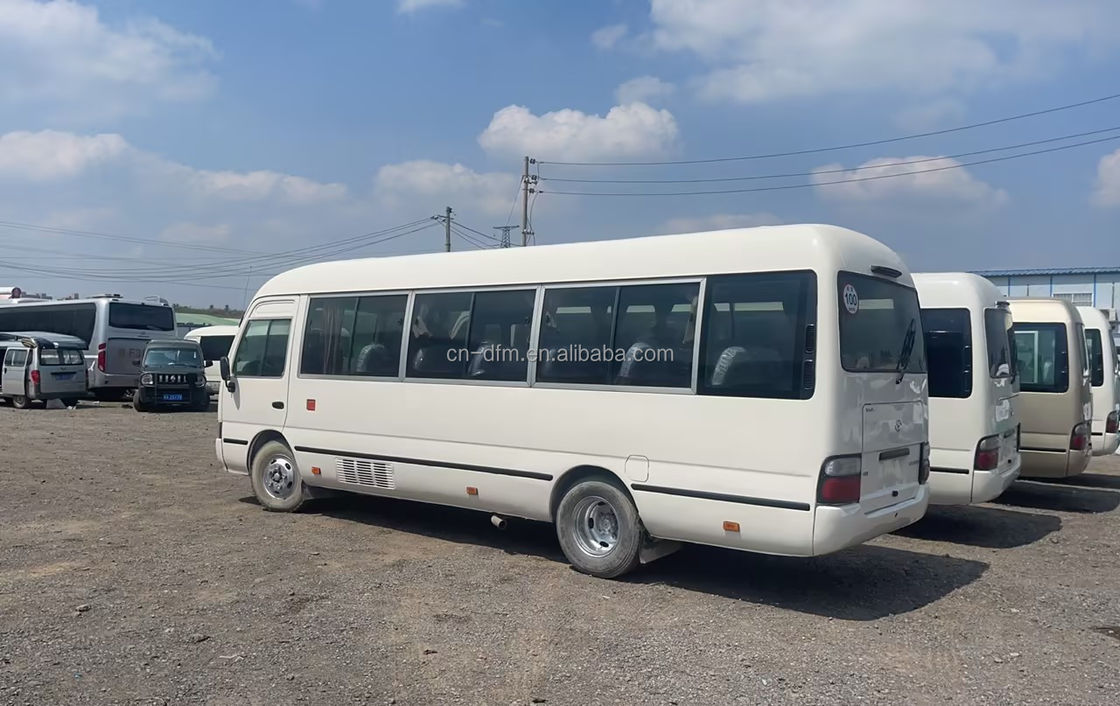 Toyota 19-29 Sitzplätze Off-Road Diesel Coaster Bus Minibus mit Max-Torque 340Nm/rpm