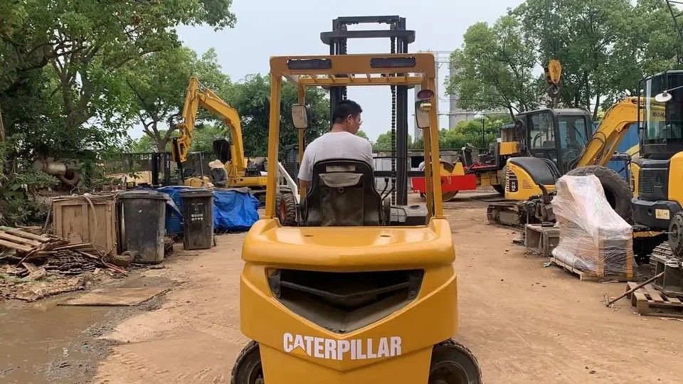 3-Tonnen-Diesel-Forklift mit Standardhebehöhe und 150 mm Forkbreite in Japan