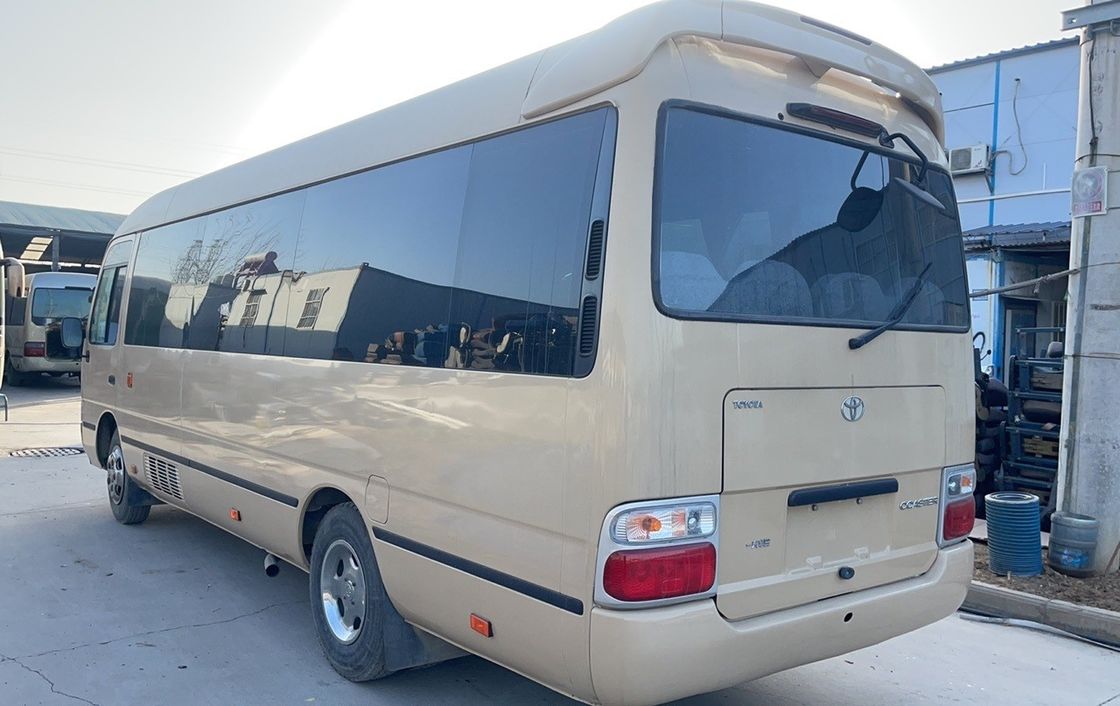 30 Sitzplätze LHD-Fahrbus mit 4104ml Hubraum und Dieselkraftstoff für Ihre Bedürfnisse
