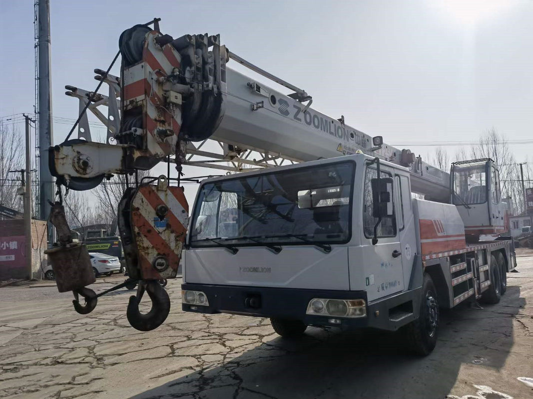 25 Tonnen Gebrauchtkranichmaschine mit 1010KN.M Max. Hebelast Mobilrad-Lkw-Kran