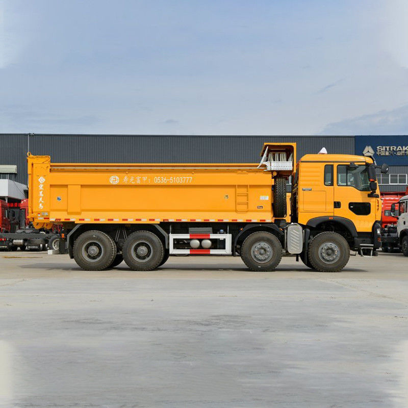 400-500L Kraftstoffbehälter Kapazität Automatisches Fenster HOWO 8 * 4 380hp 12 Räder Dump Truck