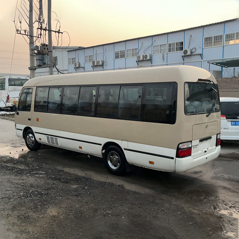 16-30 Sitzplätze Second-Hand Coaster Minibus mit Diesel-Leistung und 6-8L Motorkapazität