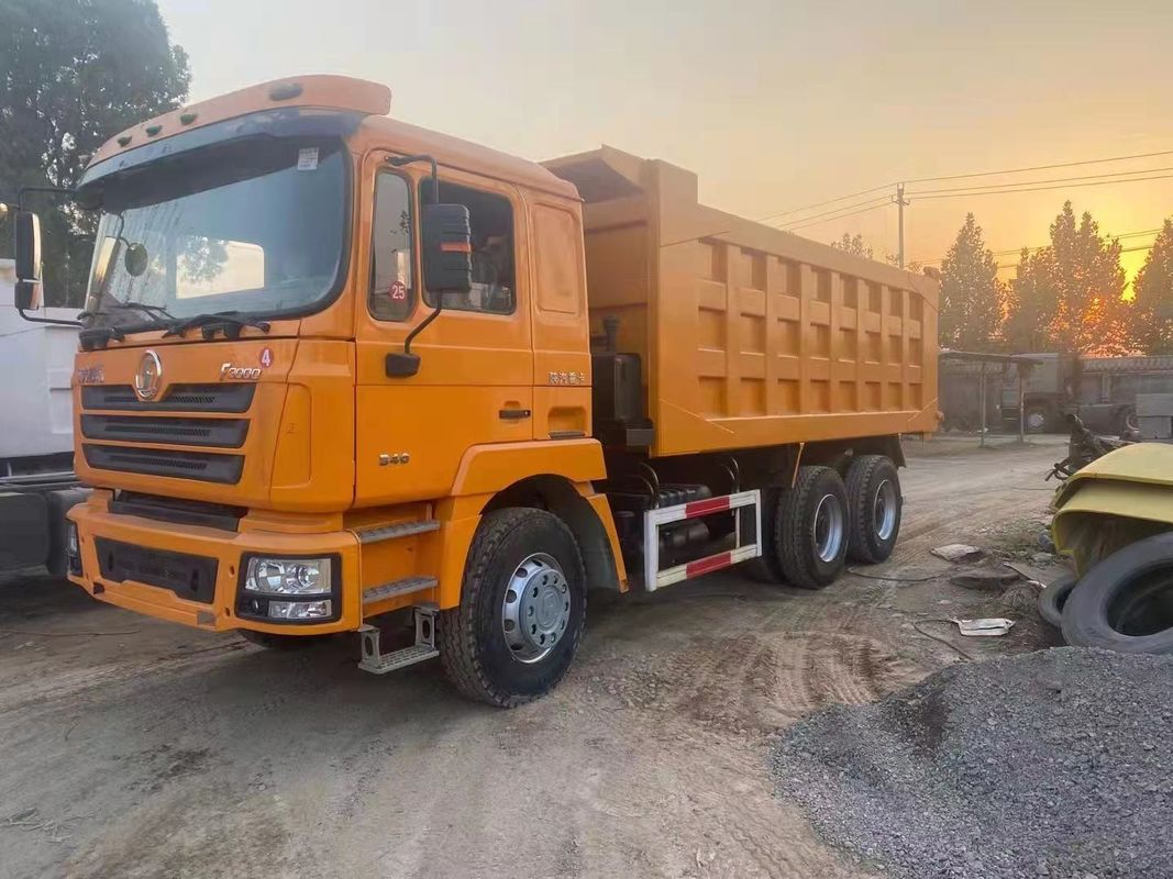 SHACMAN 6x4 10 Räder Schwerlast-Dump Tipper Truck perfekt für Ihre Bergbauoperationen