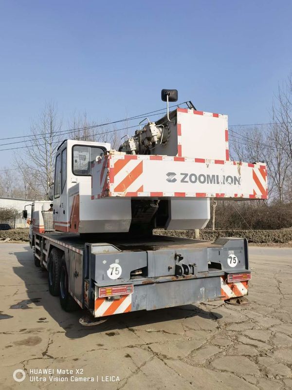 Top-Verkauf 25 Tonnen Zoomlion Räder mobilen Lkw-Kran mit Max. Hebhöhe von 41M