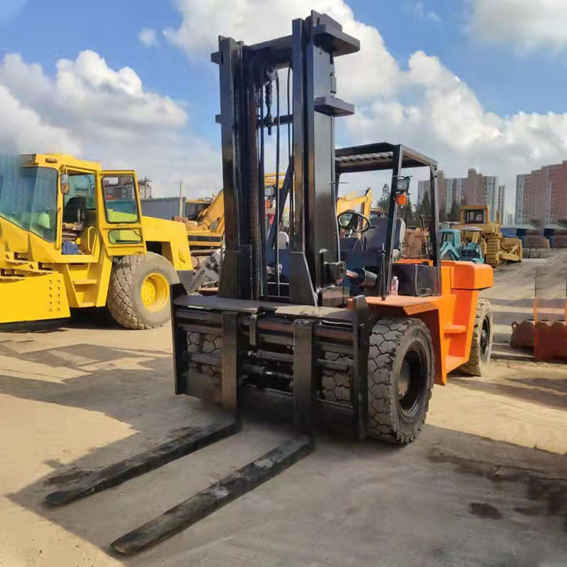 10 Tonnen Diesel-Forklift mit 4,5 m Hebhöhe in Singapur Hotels Fork Breite 150 m