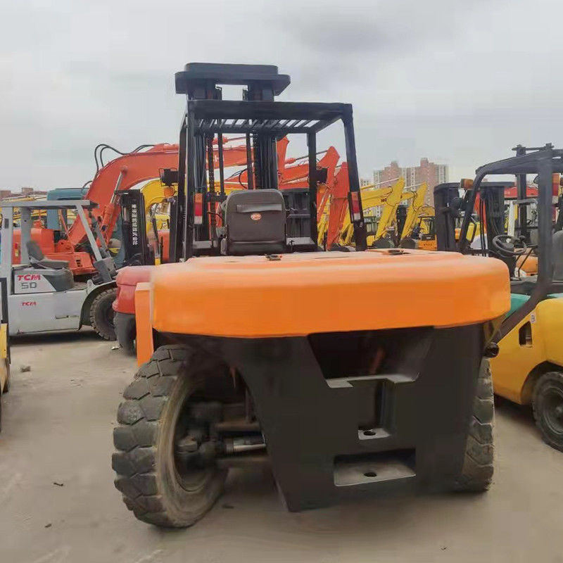 10 Tonnen Diesel-Forklift mit 4,5 m Hebhöhe in Singapur Hotels Fork Breite 150 m