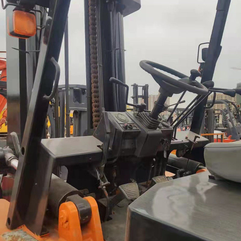 10 Tonnen Diesel-Forklift mit 4,5 m Hebhöhe in Singapur Hotels Fork Breite 150 m