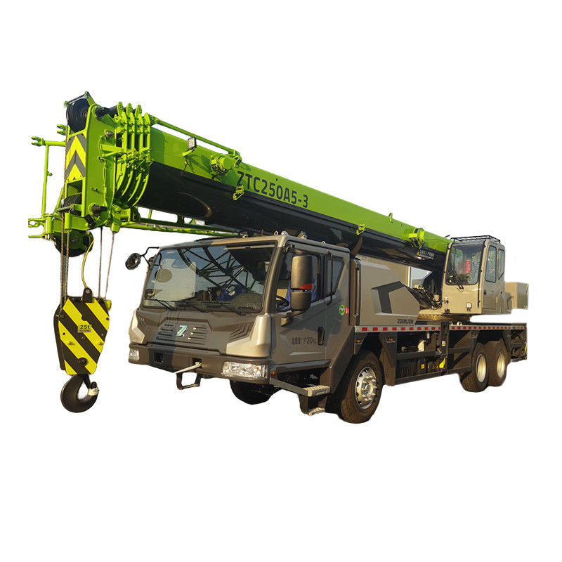 Gebrauchtes Zoomlion-Lkw-Kran von 25 Tonnen Modell 2022 mit 0-2000 Arbeitsstunden