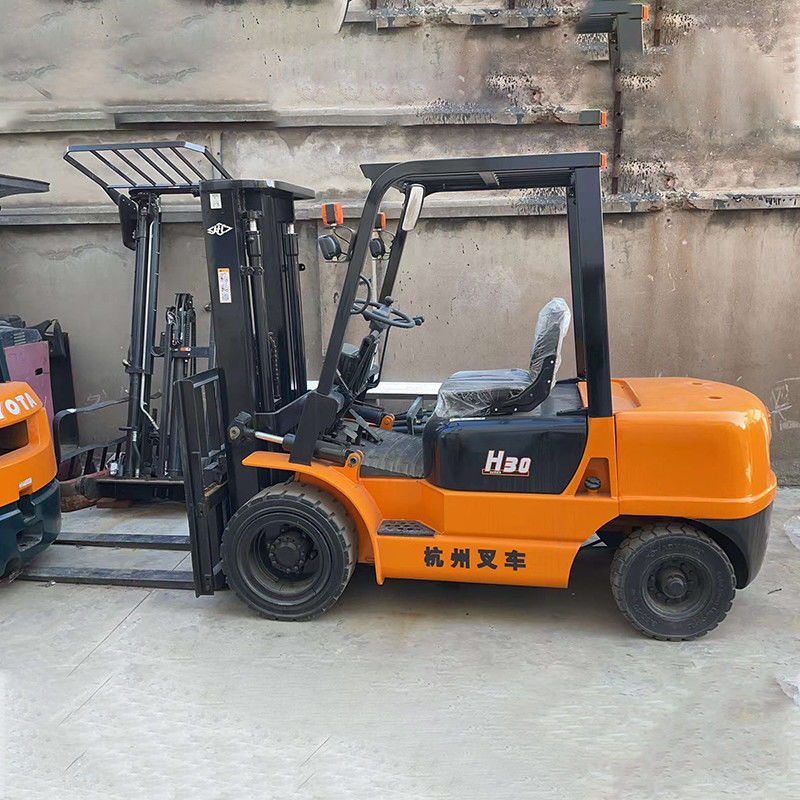 3 Tonnen Diesel Gabelstapler für Hotels 4 x 4 Heben 3m Heben Höhe 1070mm Gabellänge